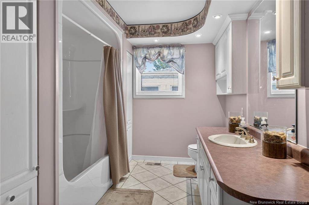 1341 Chemin Bas Cap-Pele, Cap-Pelé, New Brunswick  E4N 1M4 - Photo 11 - NB134053