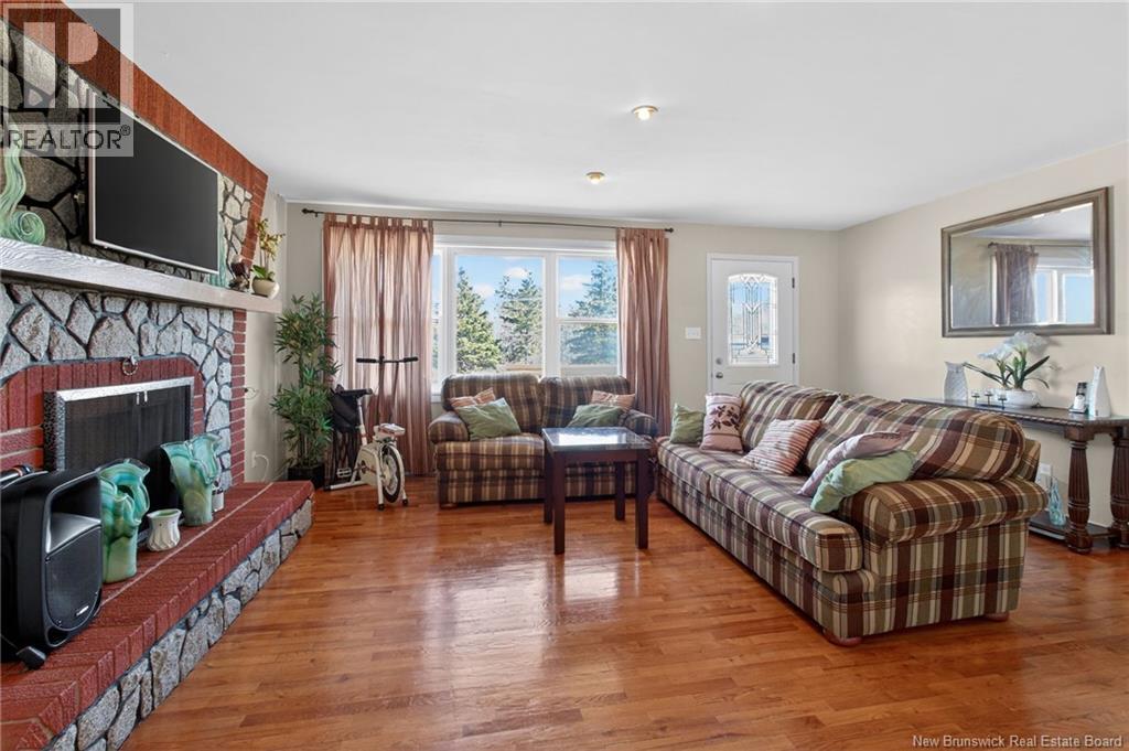 1341 Chemin Bas Cap-Pele, Cap-Pelé, New Brunswick  E4N 1M4 - Photo 5 - NB134053