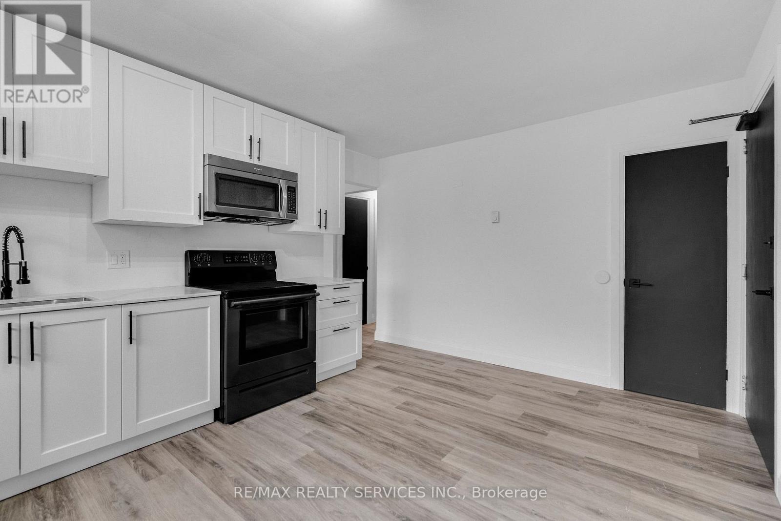 5 - 358 Grey Street, Brantford, Ontario  N3S 4X4 - Photo 4 - X12904546