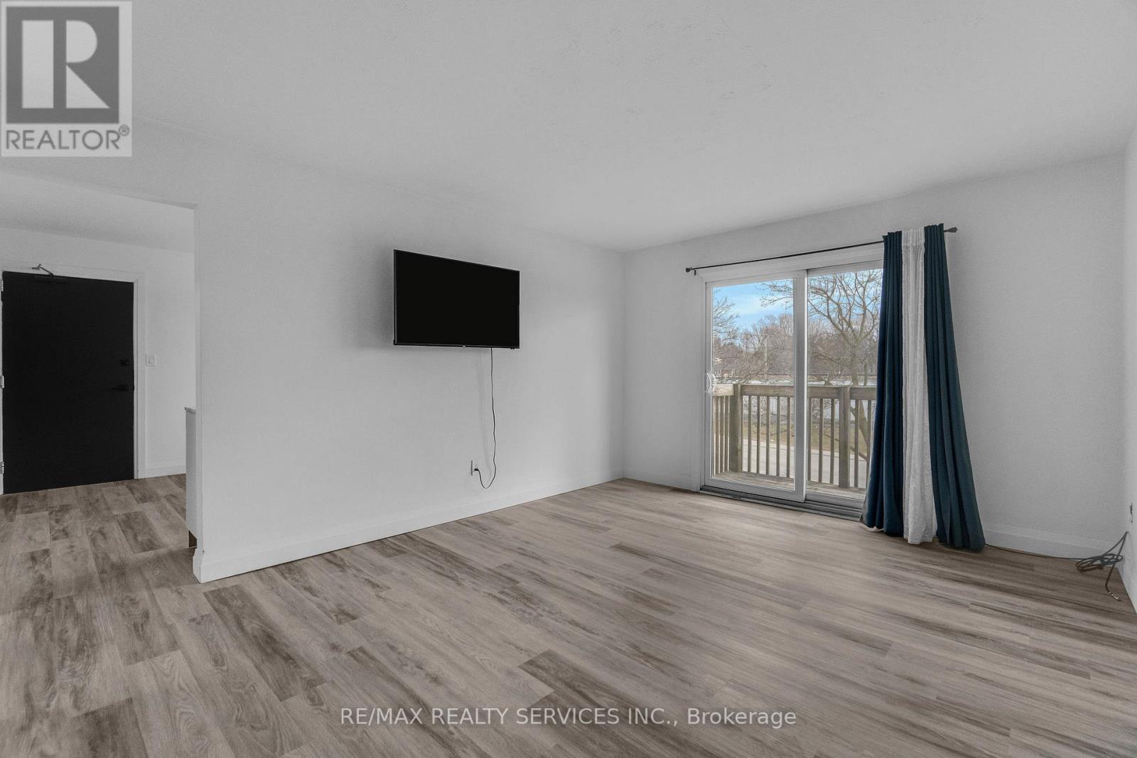 5 - 358 Grey Street, Brantford, Ontario  N3S 4X4 - Photo 9 - X12904546