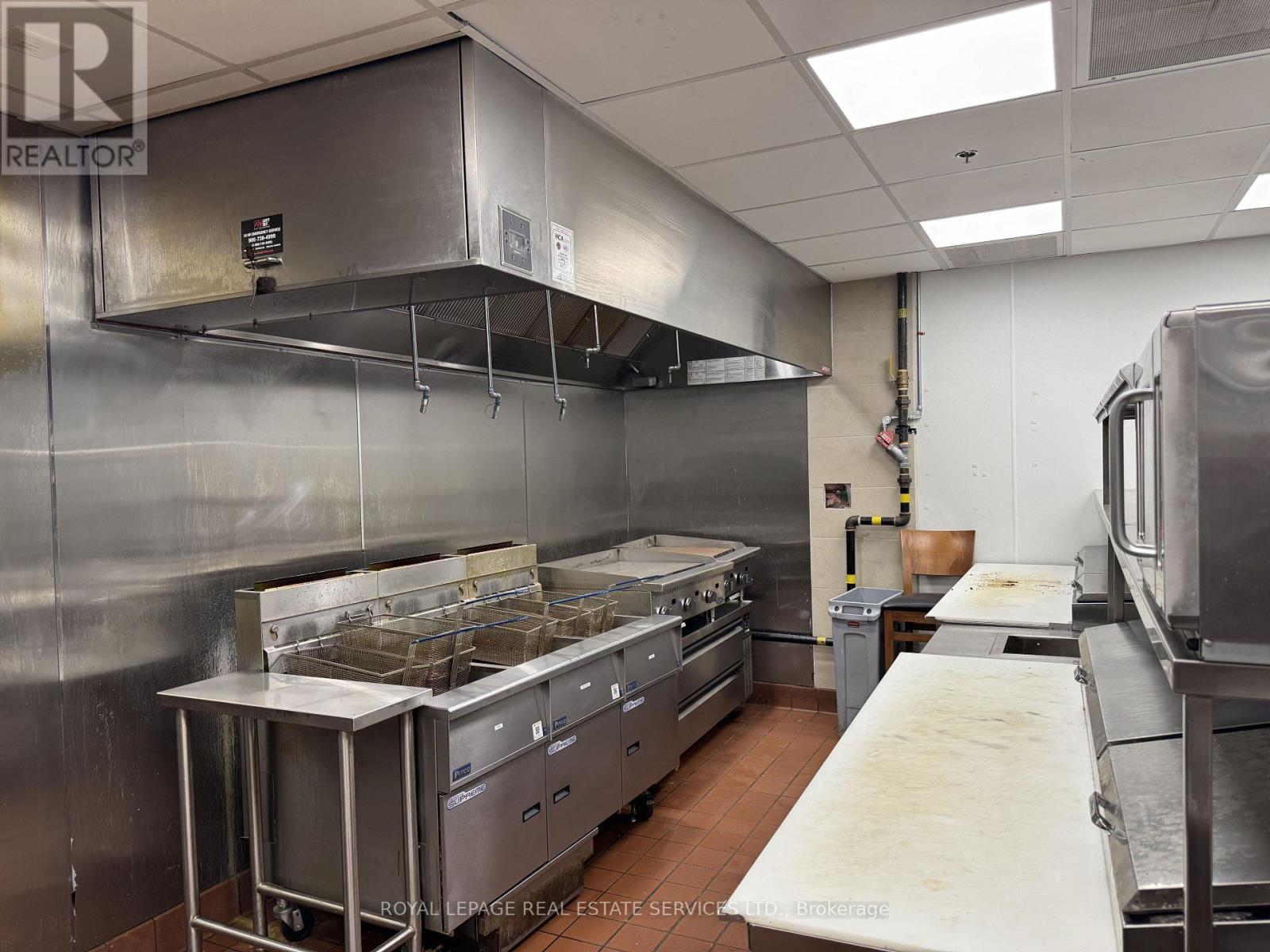 1 Queen Street N, Kitchener, Ontario  N2H 2G7 - Photo 14 - X12904566