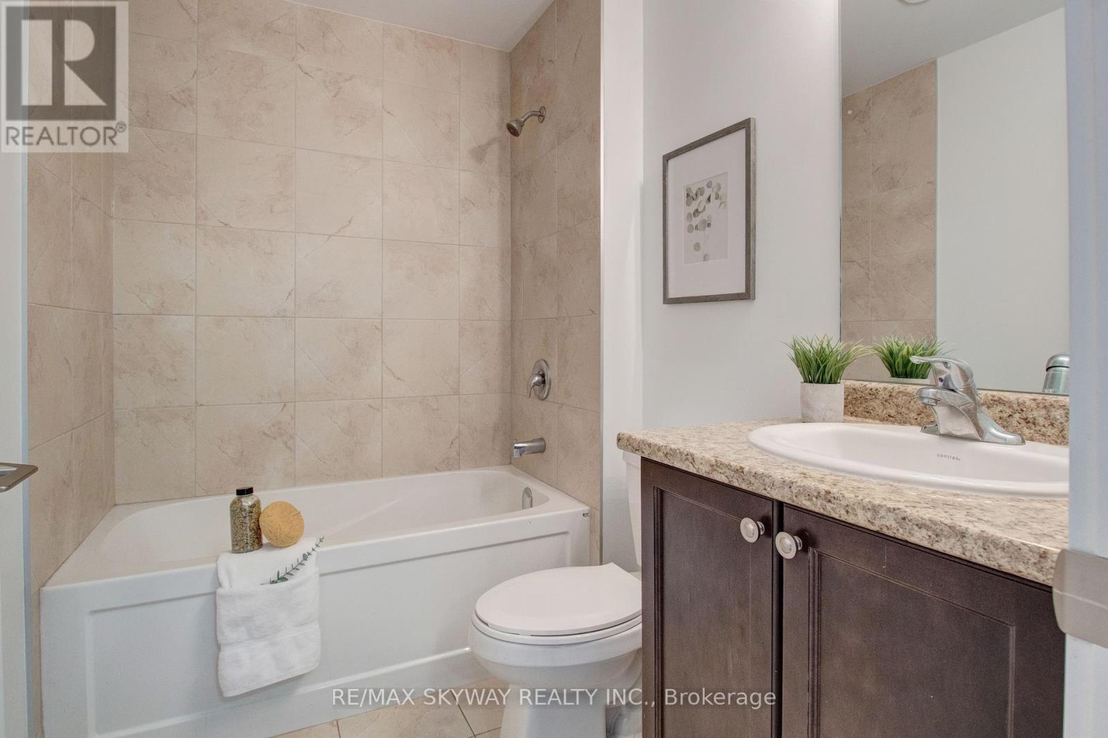 306 - 600 North Service Road, Hamilton, Ontario  L8E 0L2 - Photo 33 - X12904616