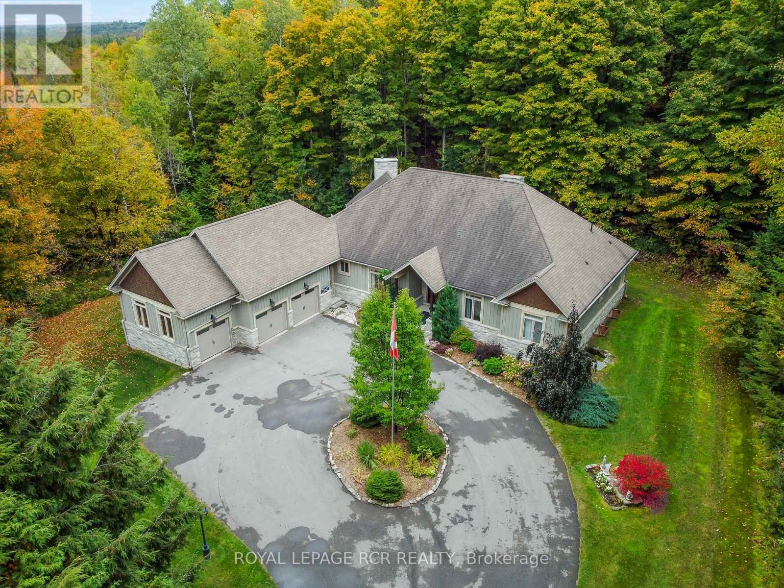 9245 Wellington 124 Road, Erin, Ontario  N1H 6H7 - Photo 2 - X12904628