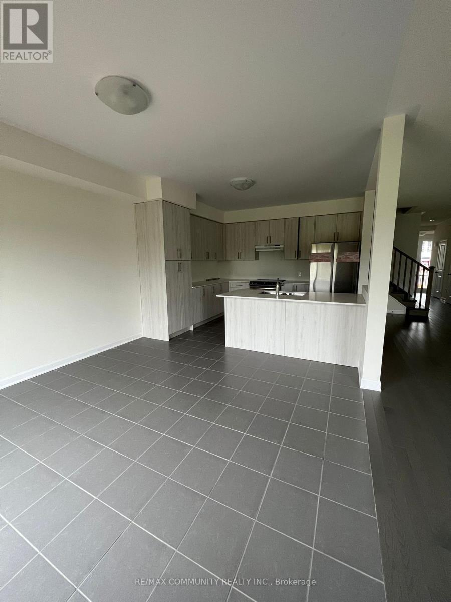 110 Oakmont Drive, Loyalist, Ontario  K0H 1G0 - Photo 6 - X12904642