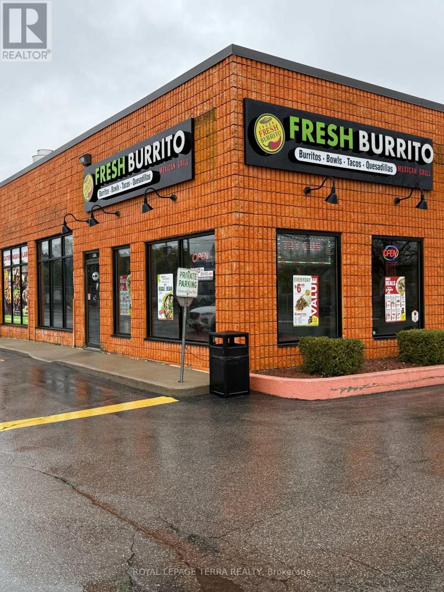 A - 652 Fairway Road S, Kitchener, Ontario  N2C 1X3 - Photo 4 - X12904686