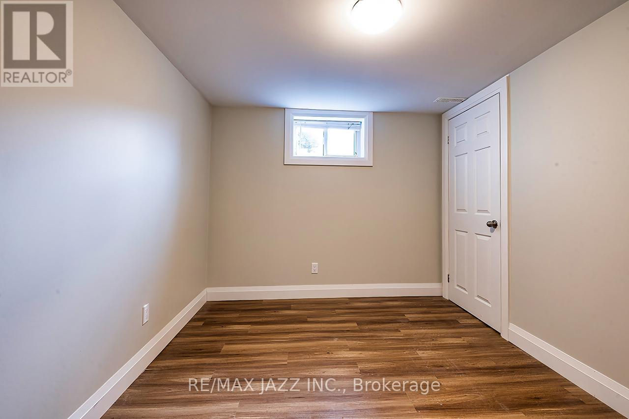 #2 - 708 Newman Crescent, Whitby, Ontario  L1N 1M6 - Photo 10 - E12904744