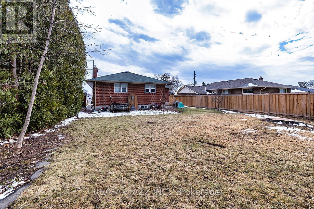 #2 - 708 Newman Crescent, Whitby, Ontario  L1N 1M6 - Photo 14 - E12904744