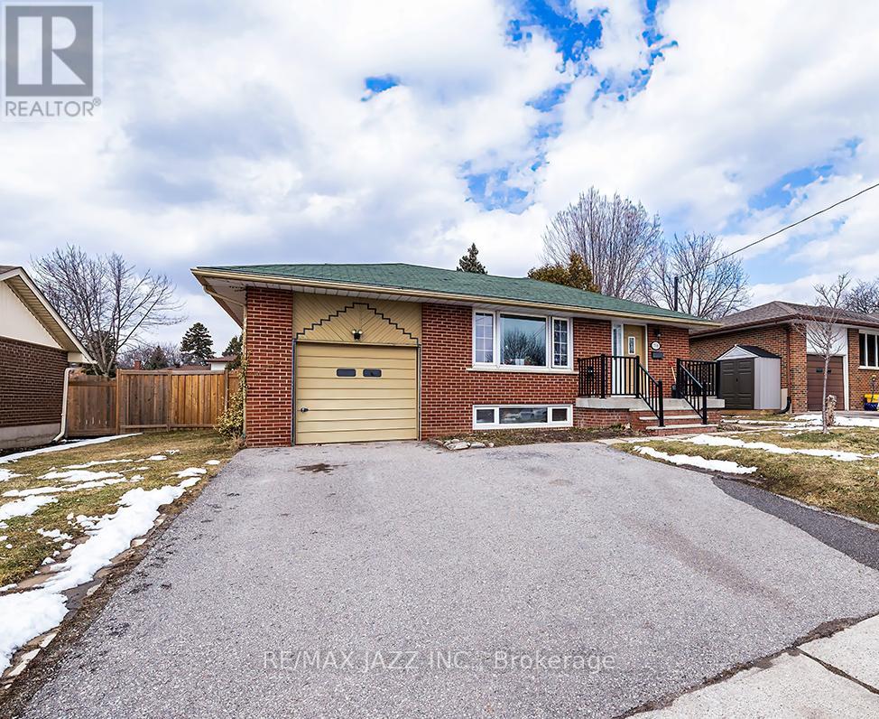 #2 - 708 Newman Crescent, Whitby, Ontario  L1N 1M6 - Photo 2 - E12904744