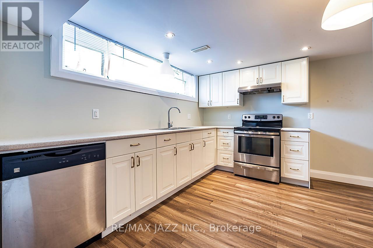 #2 - 708 Newman Crescent, Whitby, Ontario  L1N 1M6 - Photo 3 - E12904744