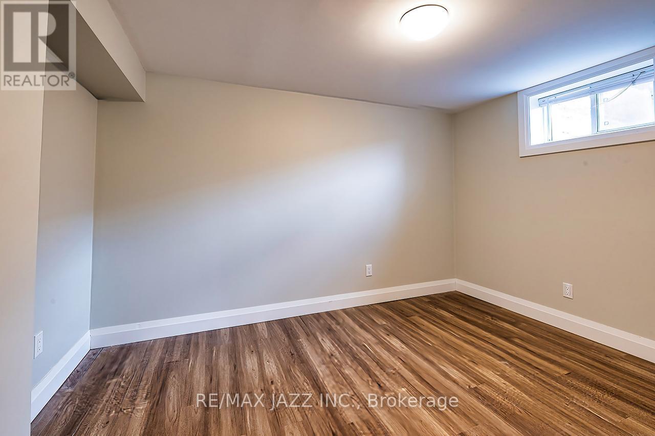 #2 - 708 Newman Crescent, Whitby, Ontario  L1N 1M6 - Photo 9 - E12904744