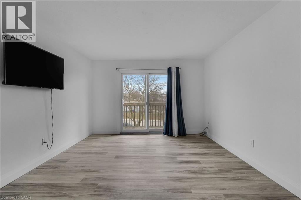 358 Grey Street Unit# 5, Brantford, Ontario  N3S 4X4 - Photo 2 - 40813886