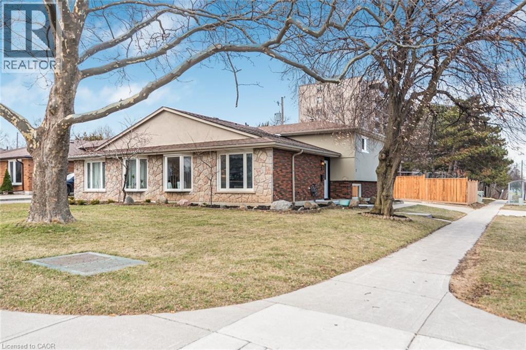 2 Country Club Drive, Hamilton, Ontario  L8K 5W2 - Photo 6 - 40813602