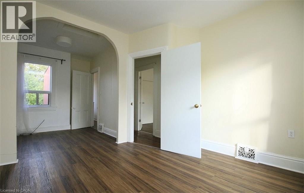 18 Mulberry Street, Hamilton, Ontario  L8R 2C5 - Photo 11 - 40813805