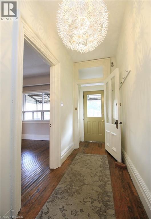 18 Mulberry Street, Hamilton, Ontario  L8R 2C5 - Photo 5 - 40813805