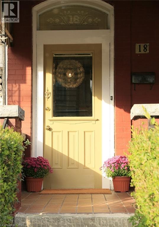 18 Mulberry Street, Hamilton, Ontario  L8R 2C5 - Photo 3 - 40813805