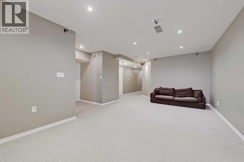 161 Eversyde Common Sw, Calgary, Alberta  T2Y 4Z5 - Photo 36 - A2285414