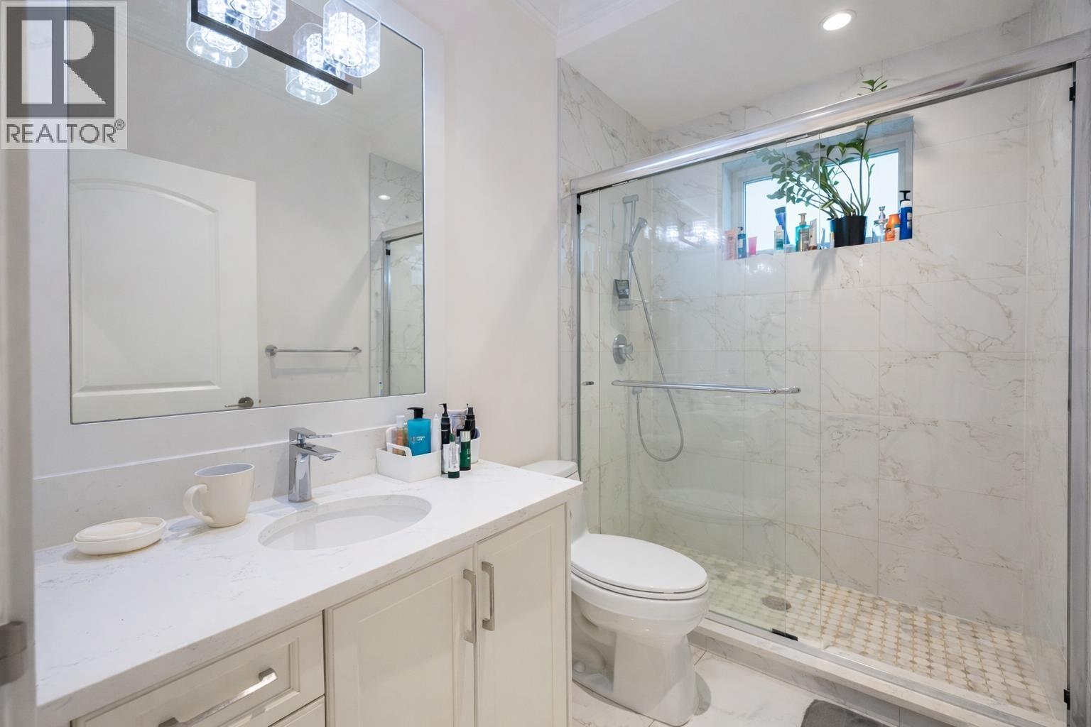 2118 Waverley Avenue, Vancouver, British Columbia  V5P 1R5 - Photo 11 - R3101449