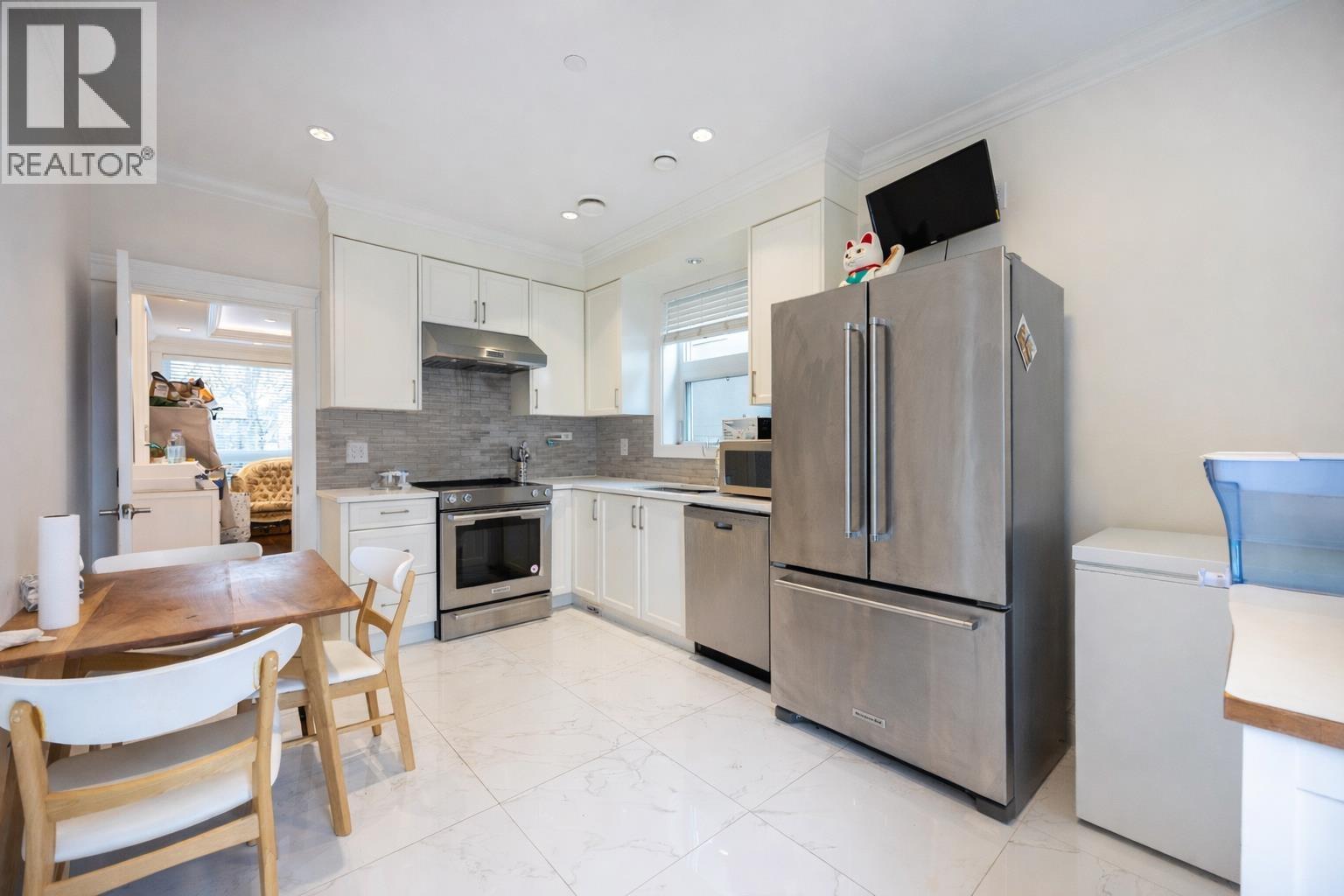 2118 Waverley Avenue, Vancouver, British Columbia  V5P 1R5 - Photo 10 - R3101449