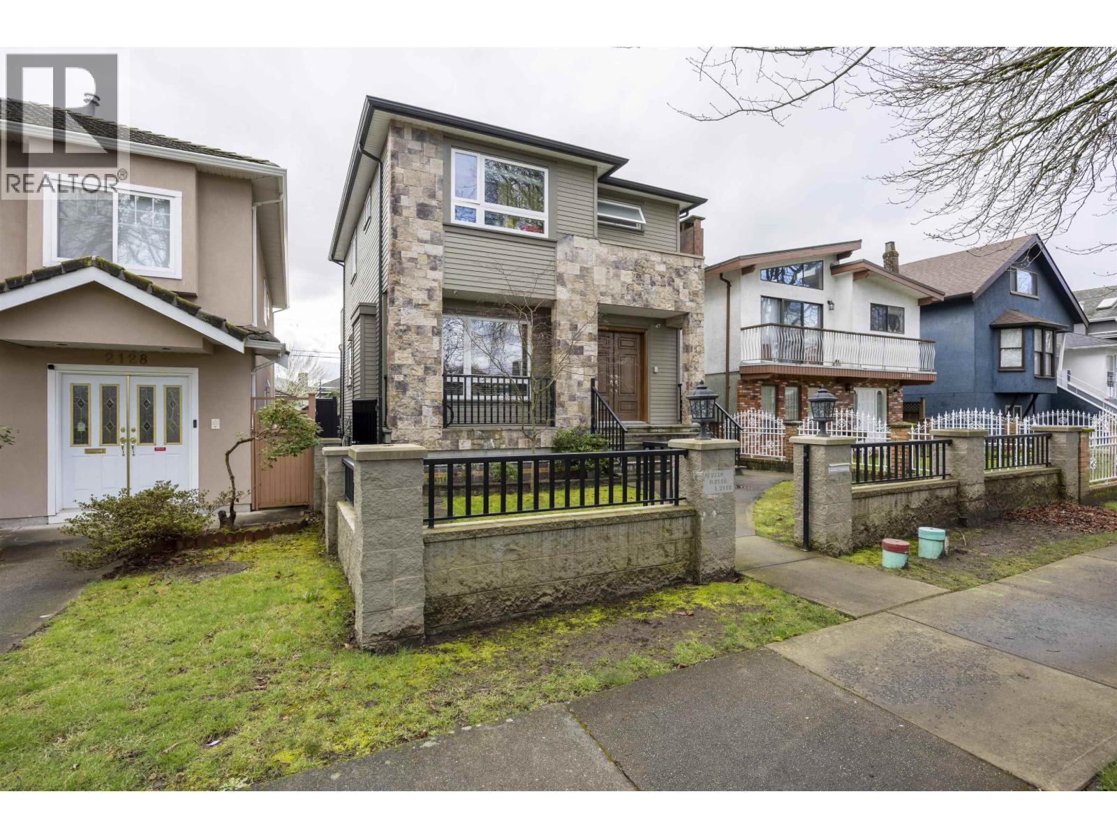 2118 Waverley Avenue, Vancouver, British Columbia  V5P 1R5 - Photo 3 - R3101449