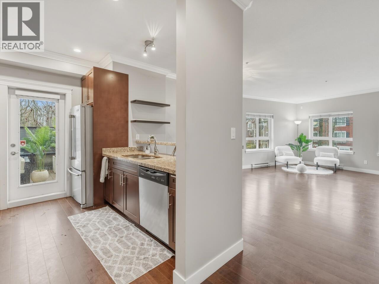 201 2664 Kingsway Avenue, Port Coquitlam, British Columbia  V3C 1T8 - Photo 5 - R3101717