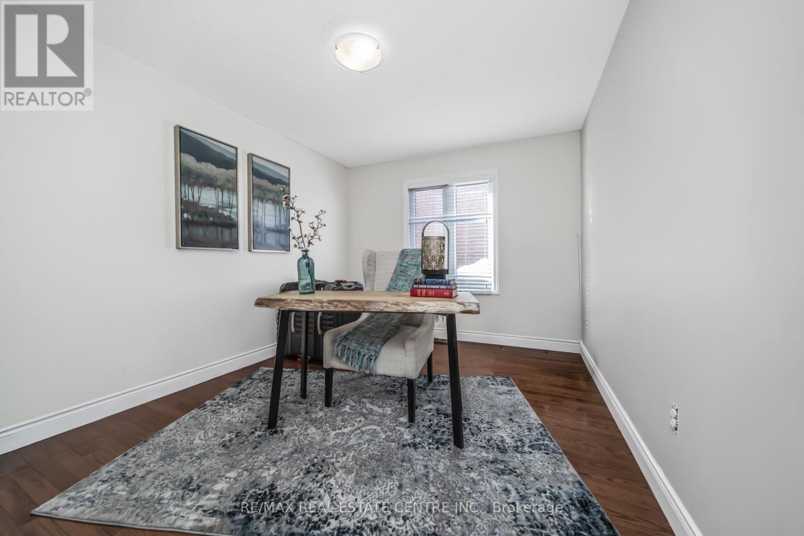 11 Moorehead Crescent, Brampton, Ontario  L6Z 4K6 - Photo 12 - W12861298