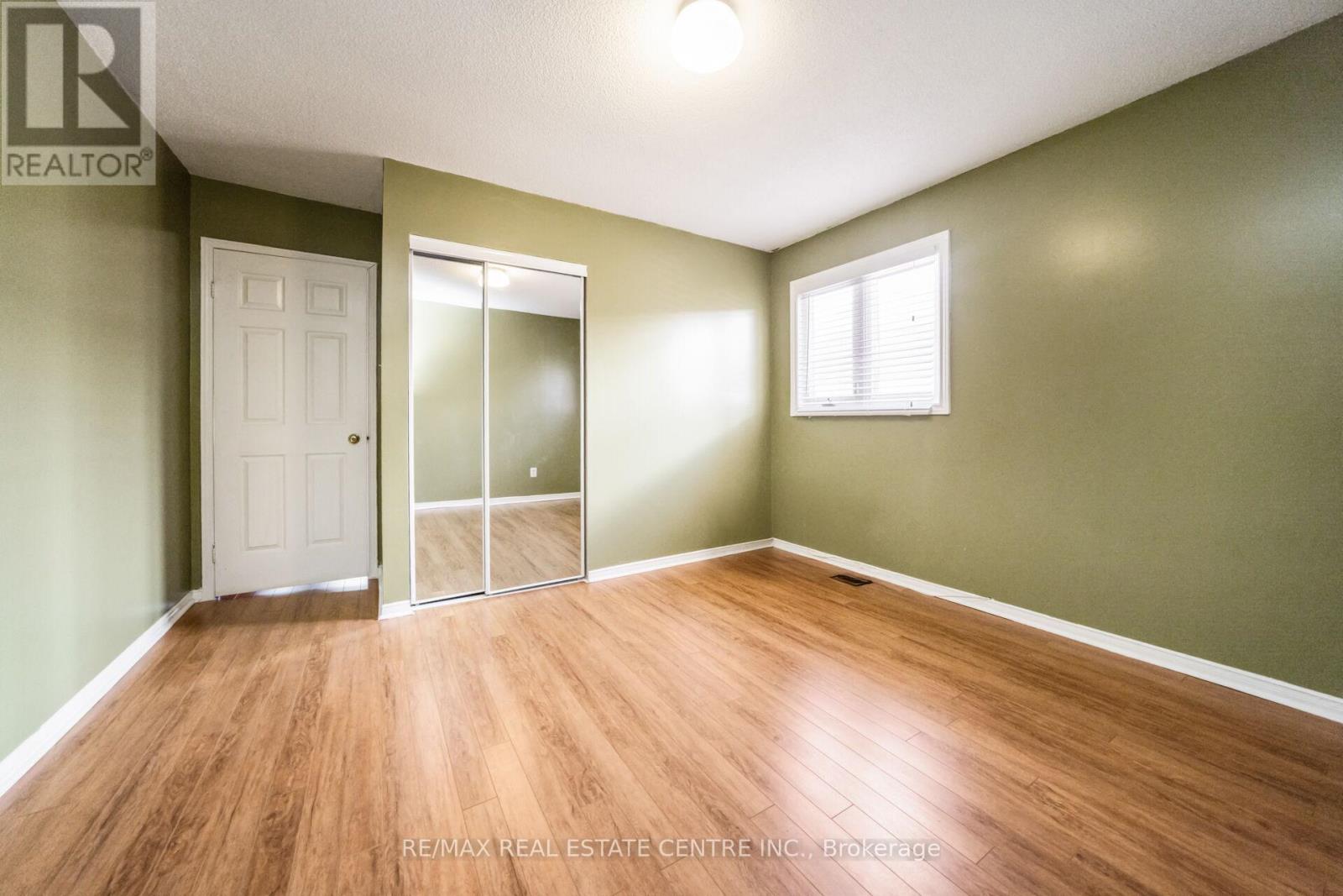 11 Moorehead Crescent, Brampton, Ontario  L6Z 4K6 - Photo 37 - W12861298