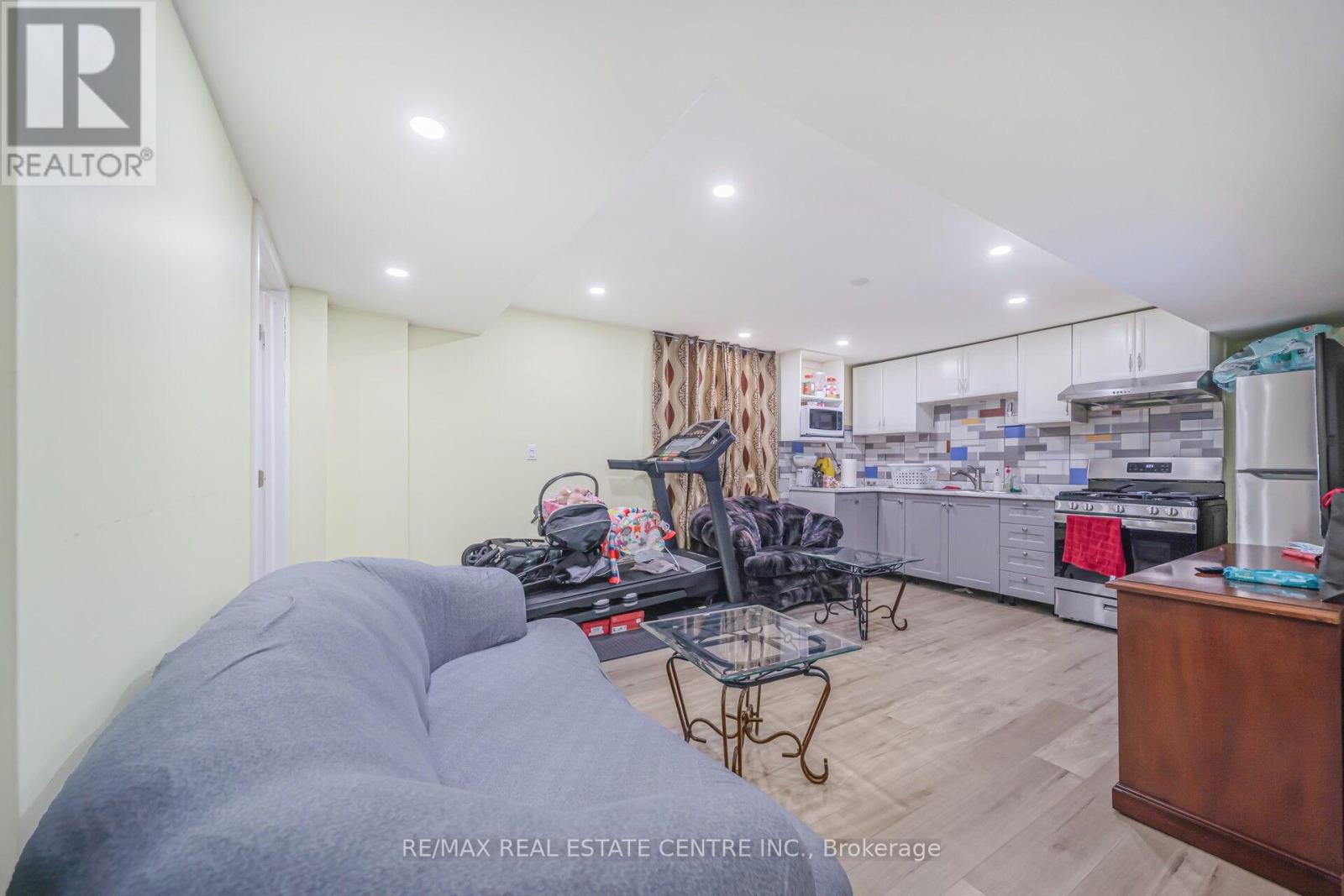 11 Moorehead Crescent, Brampton, Ontario  L6Z 4K6 - Photo 41 - W12861298