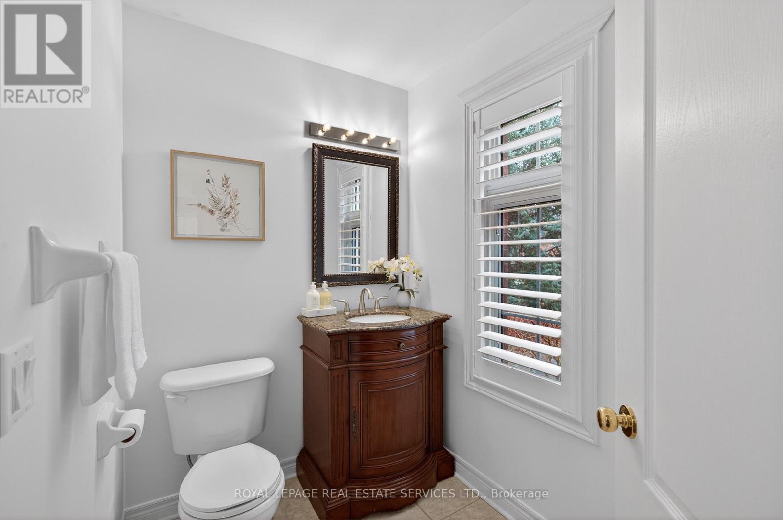 2393 Ennerdale Road, Oakville, Ontario  L6H 6N5 - Photo 27 - W12902840