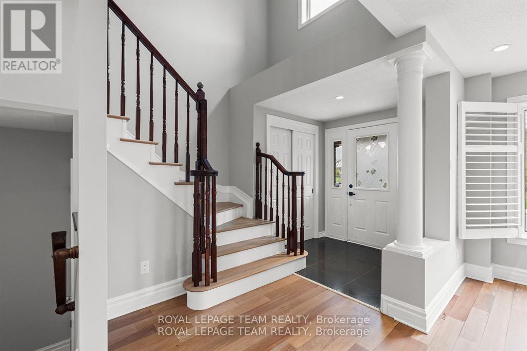 365 Langrell Crescent, Ottawa, Ontario  K2J 5R8 - Photo 7 - X12904746