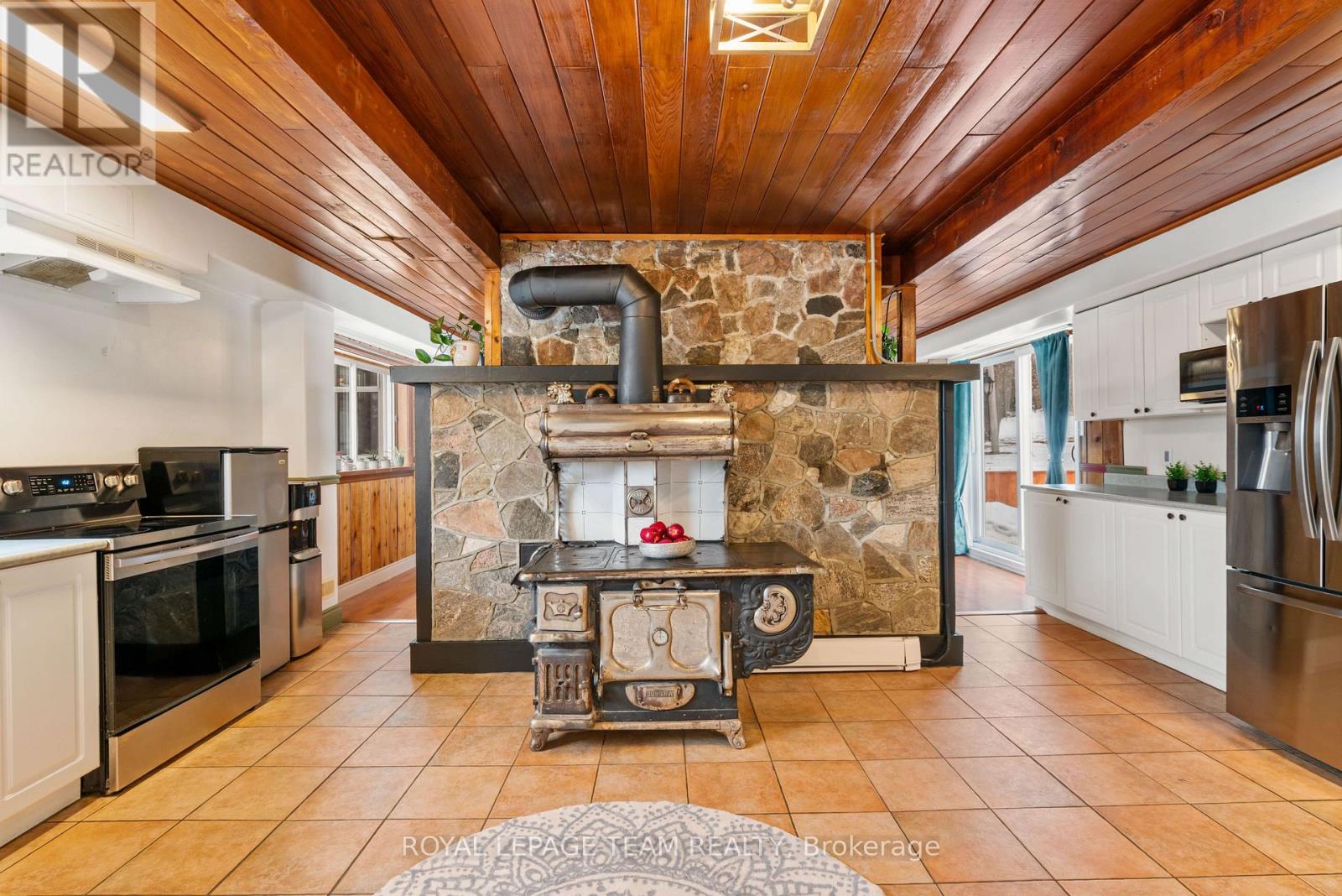 2305 County Road 18 Road, North Grenville, Ontario  K0G 1J0 - Photo 10 - X12904800