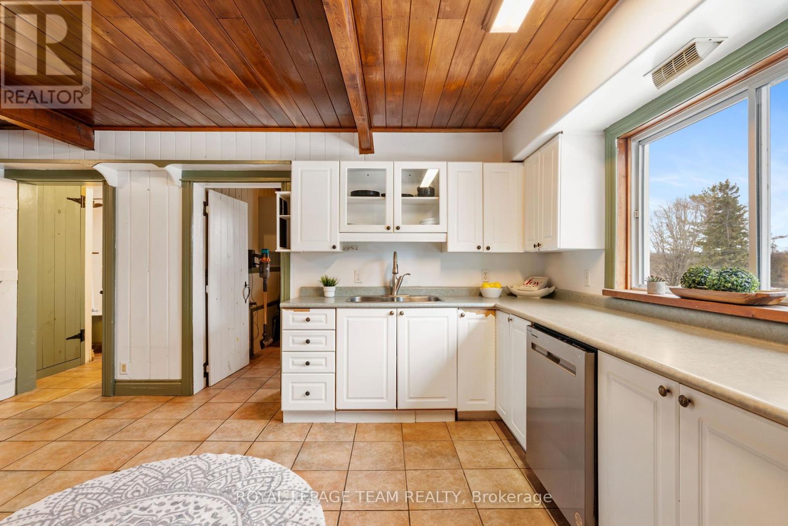 2305 County Road 18 Road, North Grenville, Ontario  K0G 1J0 - Photo 7 - X12904800