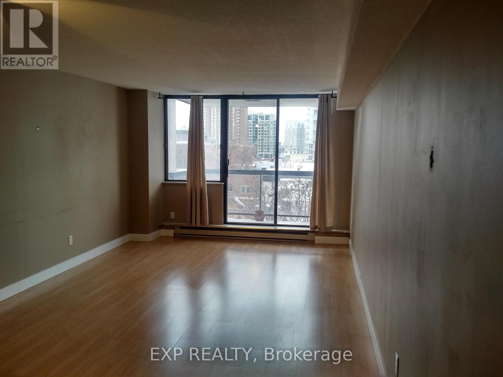 505 - 309 Cumberland Street, Ottawa, Ontario  K1N 7J1 - Photo 4 - X12904830