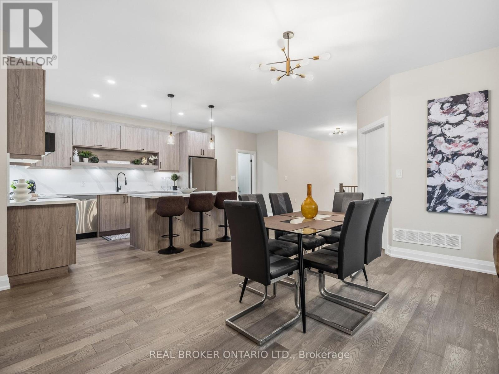 230 Knoll Street, Port Colborne, Ontario  L3K 5B6 - Photo 12 - X12904812