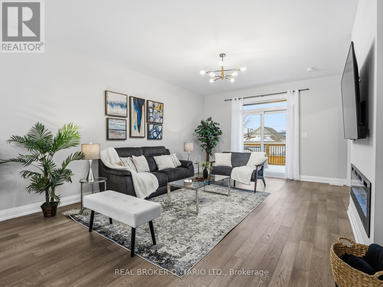 230 Knoll Street, Port Colborne, Ontario  L3K 5B6 - Photo 13 - X12904812