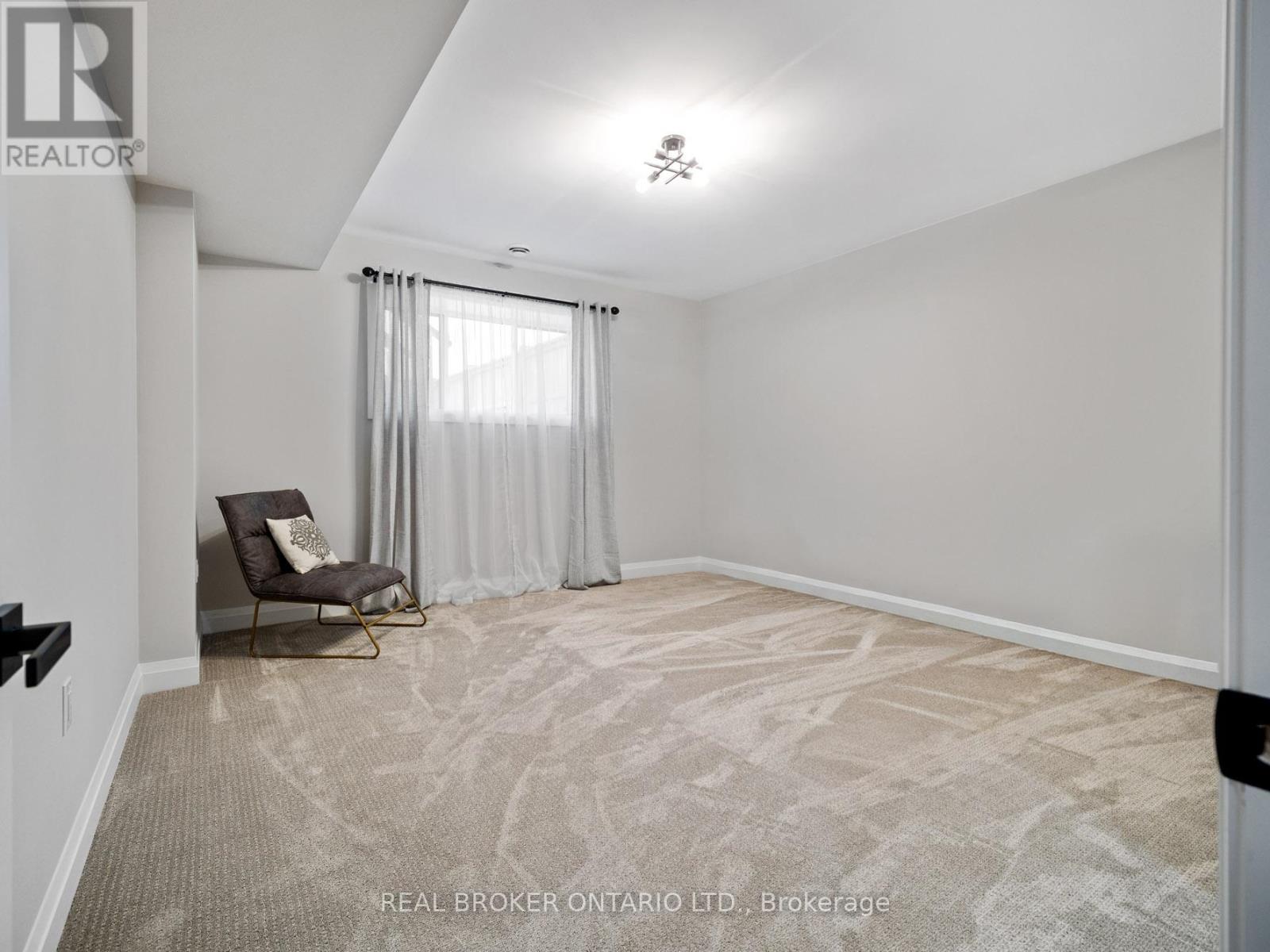 230 Knoll Street, Port Colborne, Ontario  L3K 5B6 - Photo 27 - X12904812