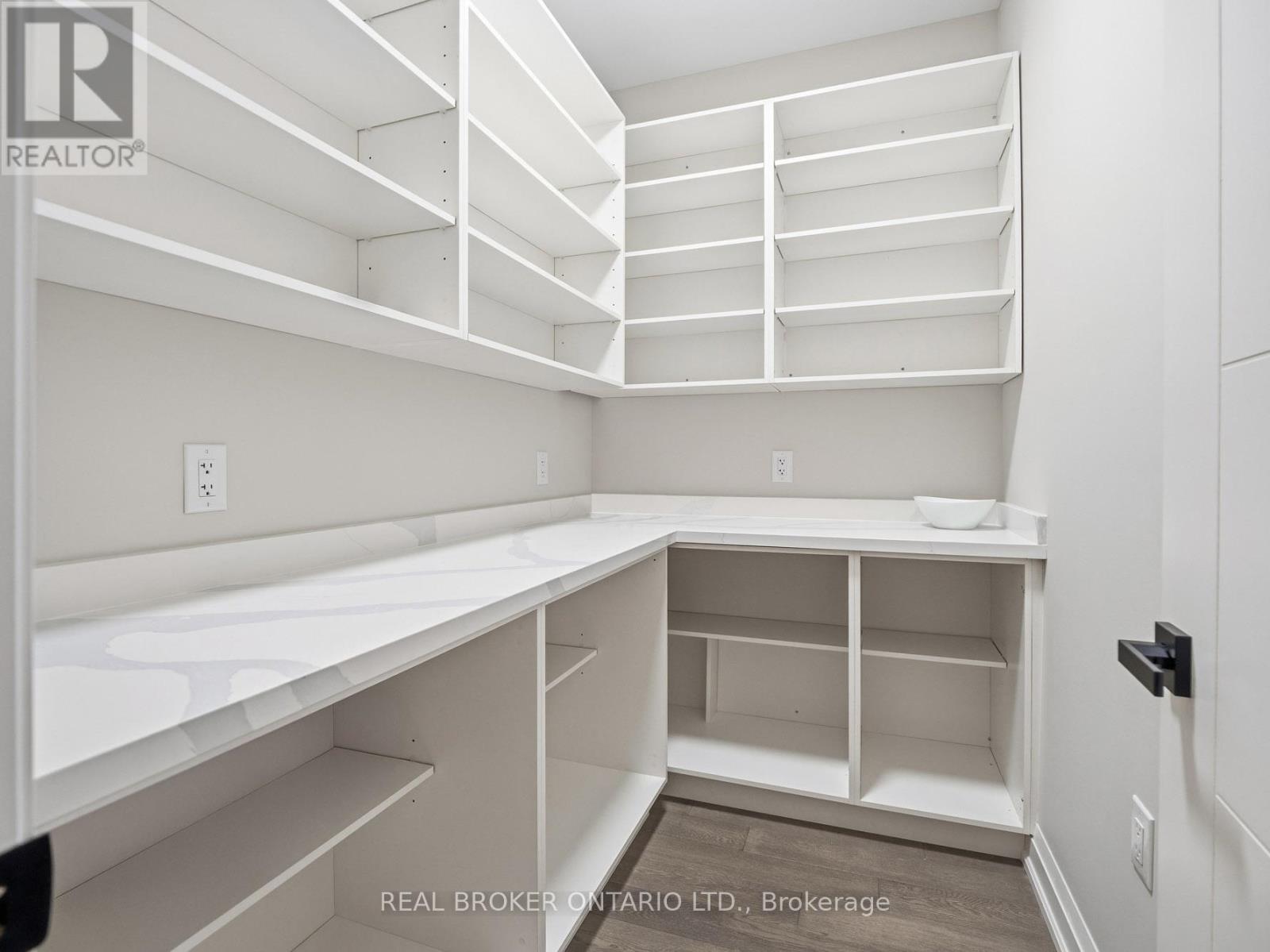 230 Knoll Street, Port Colborne, Ontario  L3K 5B6 - Photo 29 - X12904812