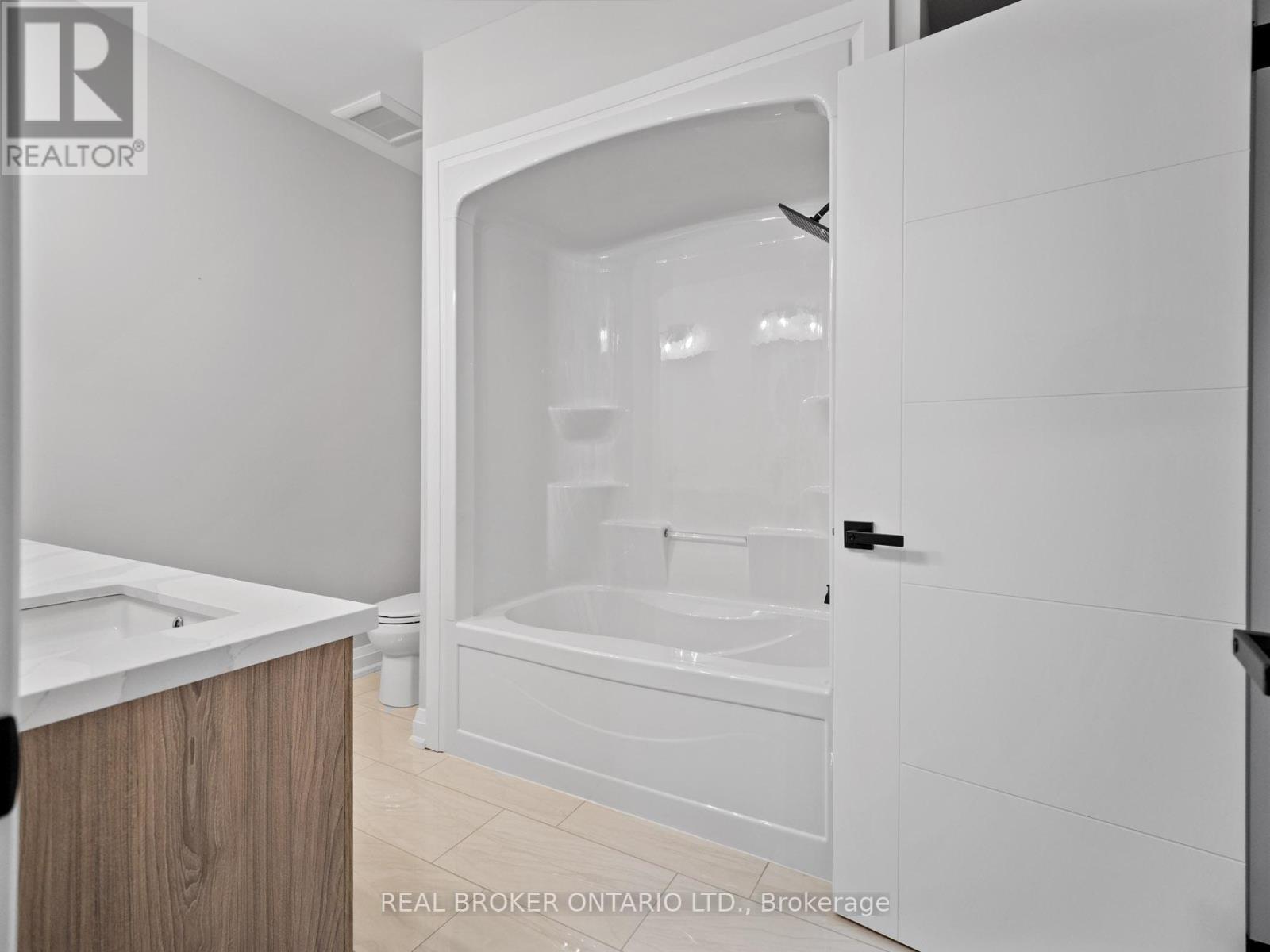 230 Knoll Street, Port Colborne, Ontario  L3K 5B6 - Photo 38 - X12904812