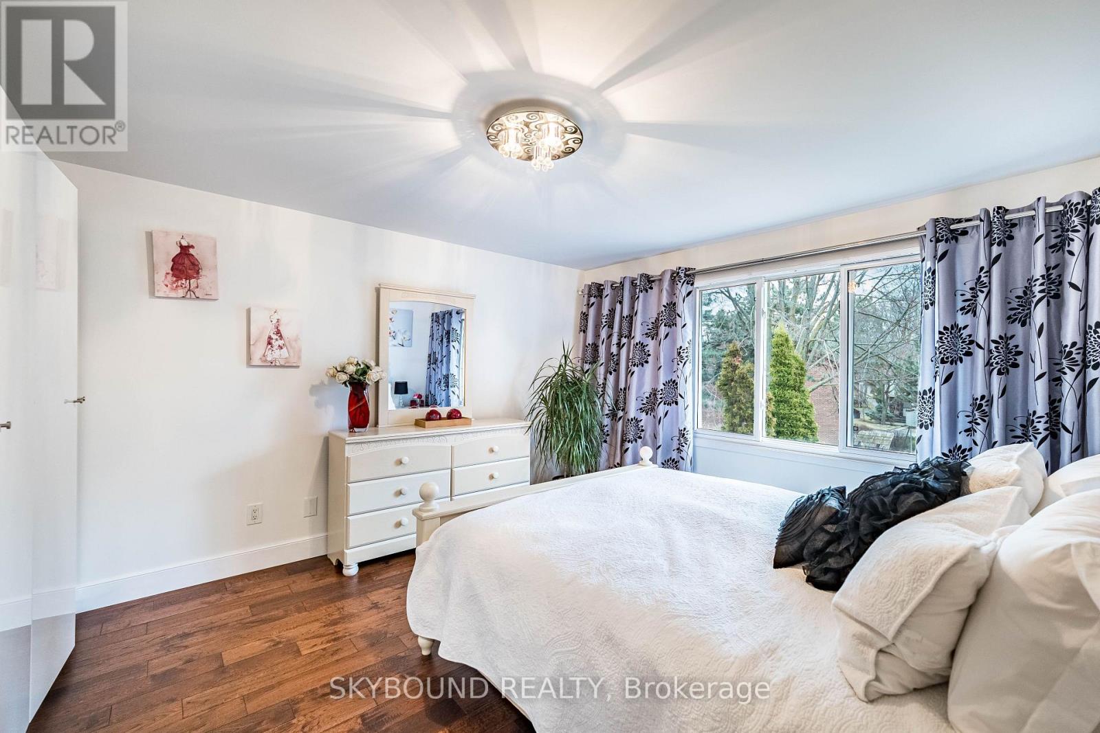 6292 Starfield Crescent, Mississauga, Ontario  L5N 1X4 - Photo 24 - W12891524