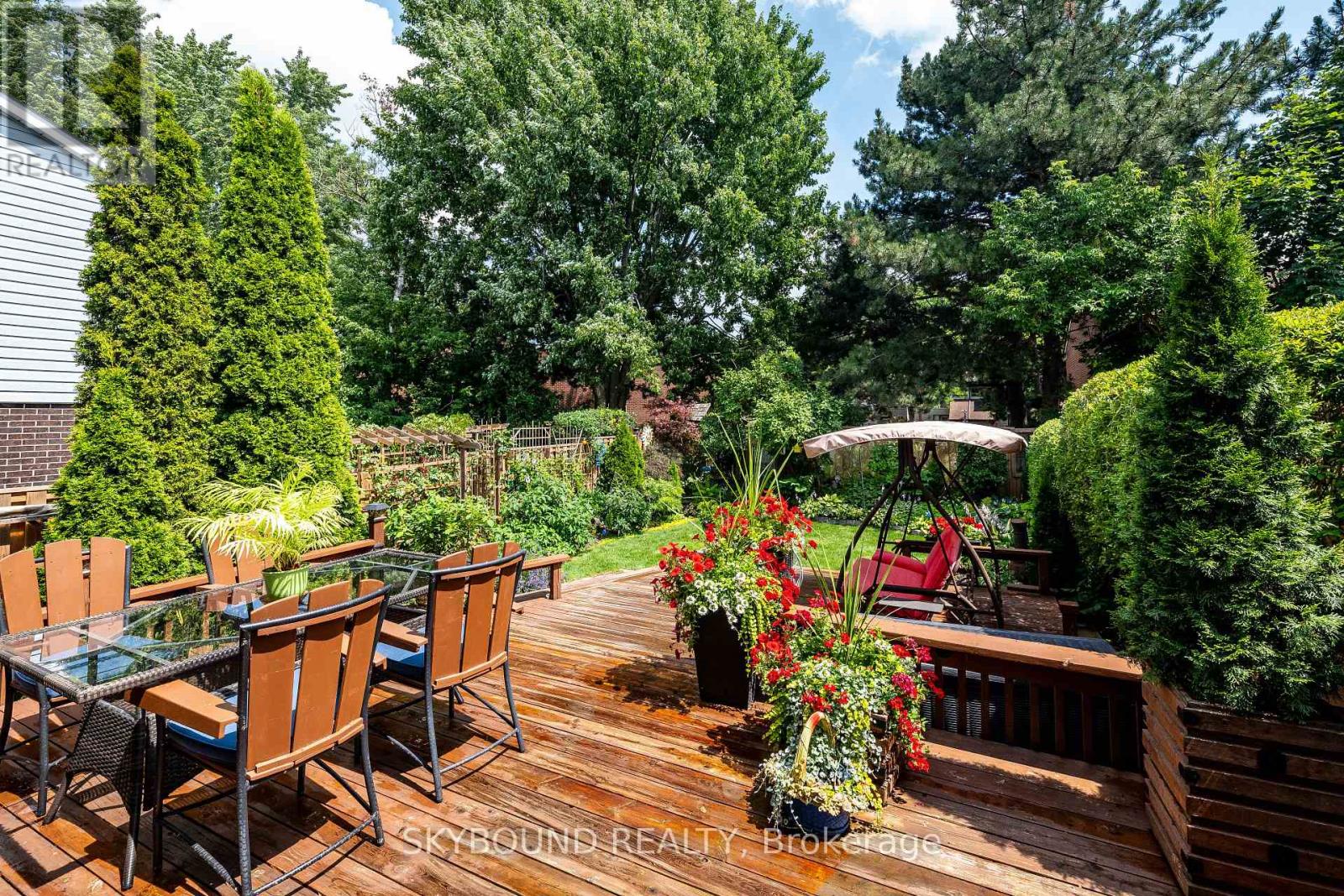 6292 Starfield Crescent, Mississauga, Ontario  L5N 1X4 - Photo 10 - W12891524