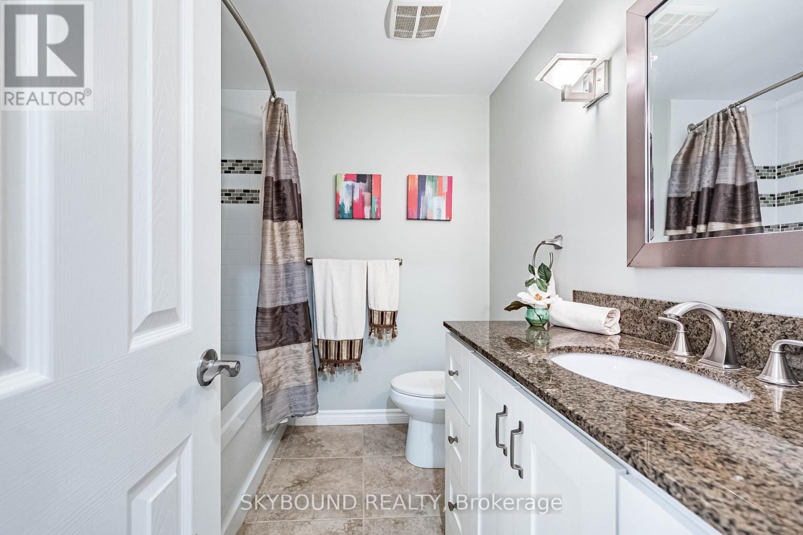 6292 Starfield Crescent, Mississauga, Ontario  L5N 1X4 - Photo 30 - W12891524