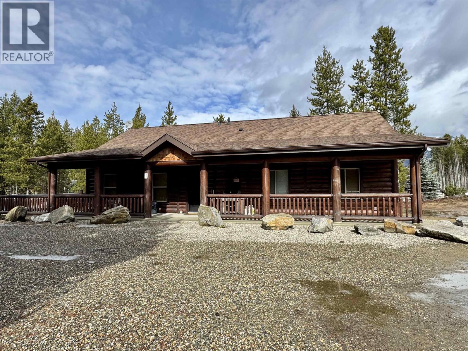 Valemount House for sale:  3 bedroom 1,500 sq.ft. (Listed 2026-03-19)