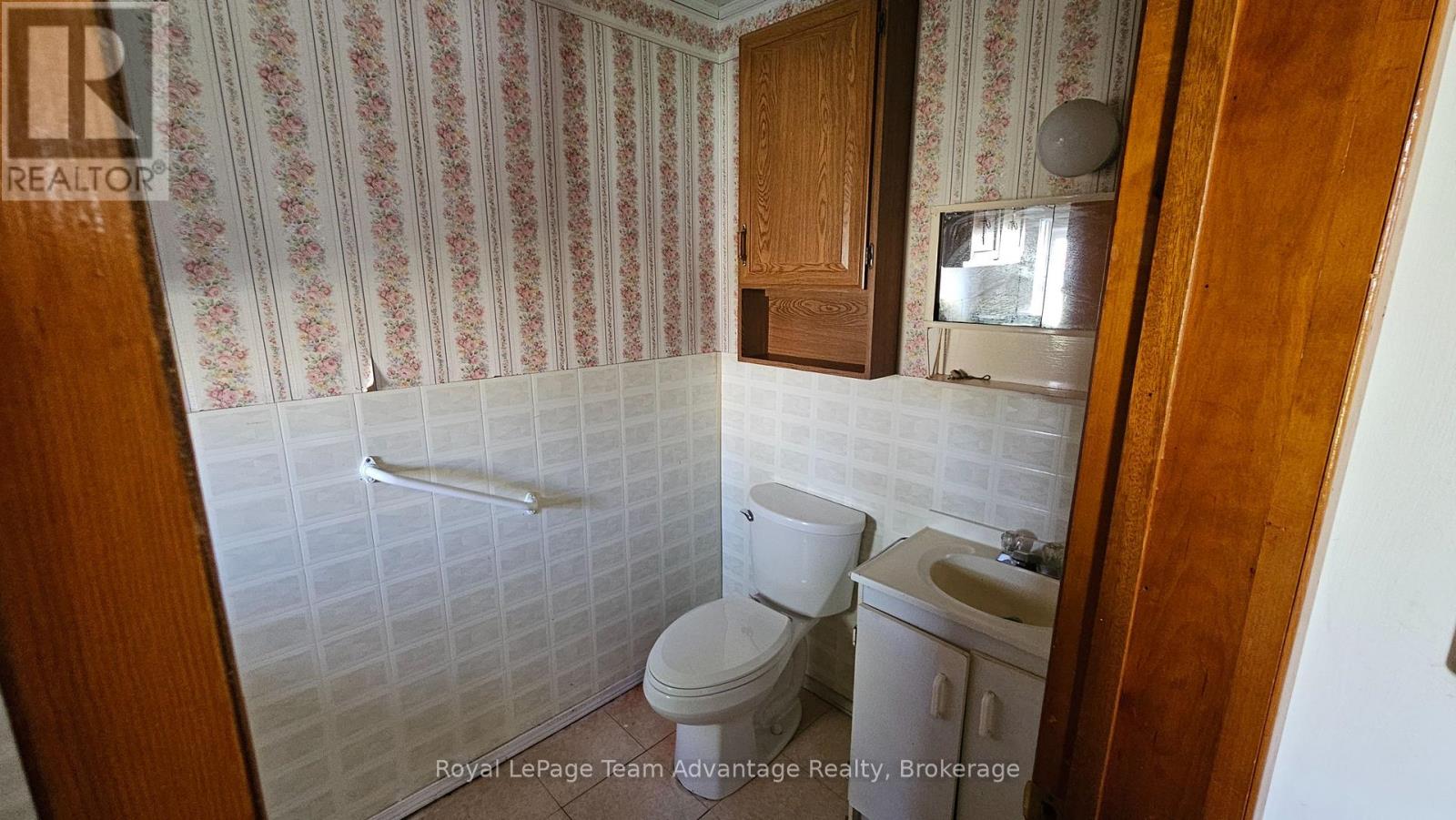 77 Lakeshore Road, Mckellar, Ontario  P0G 1C0 - Photo 29 - X12904794