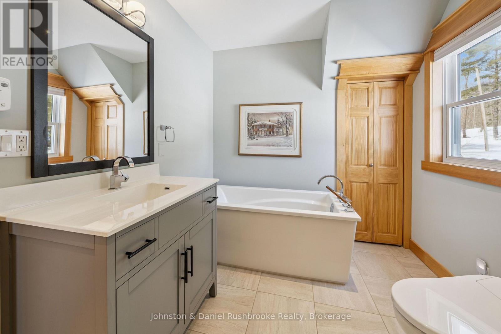 1075 Sandwood Drive, Muskoka Lakes, Ontario  P0B 1M0 - Photo 19 - X12904798