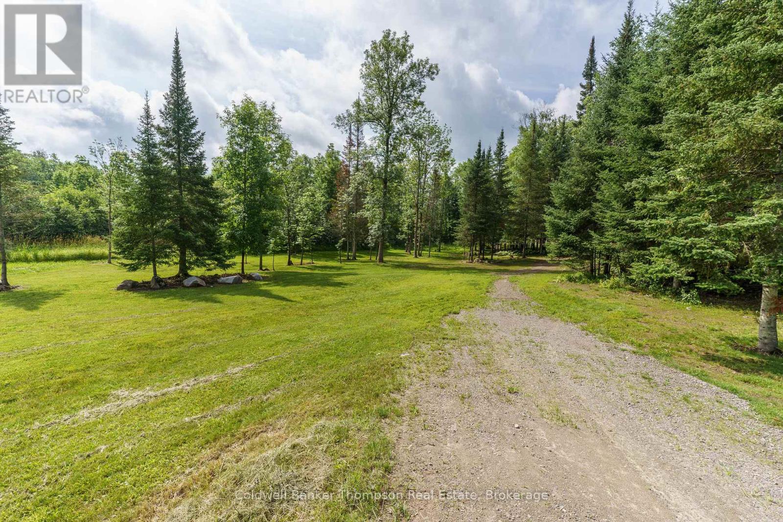 0 520 Highway, Magnetawan, Ontario P0A 1P0 - Photo 3 - X12904804