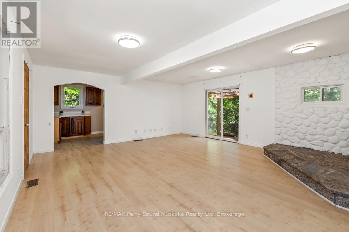 149 William, Parry Sound, Ontario  P2A 1W3 - Photo 19 - X12904818