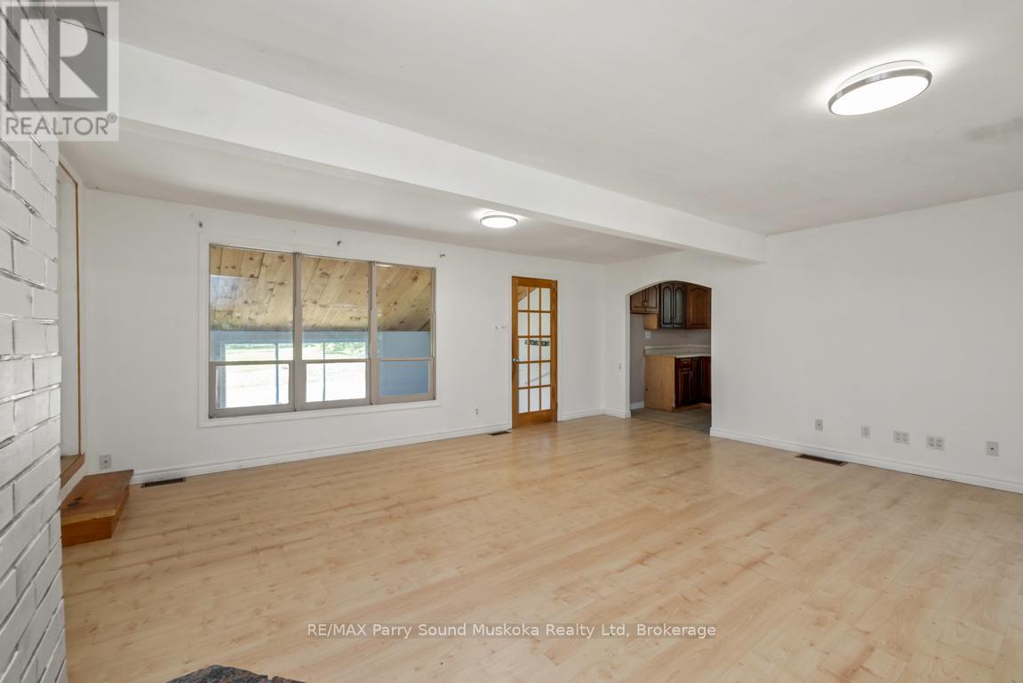 149 William, Parry Sound, Ontario  P2A 1W3 - Photo 21 - X12904818