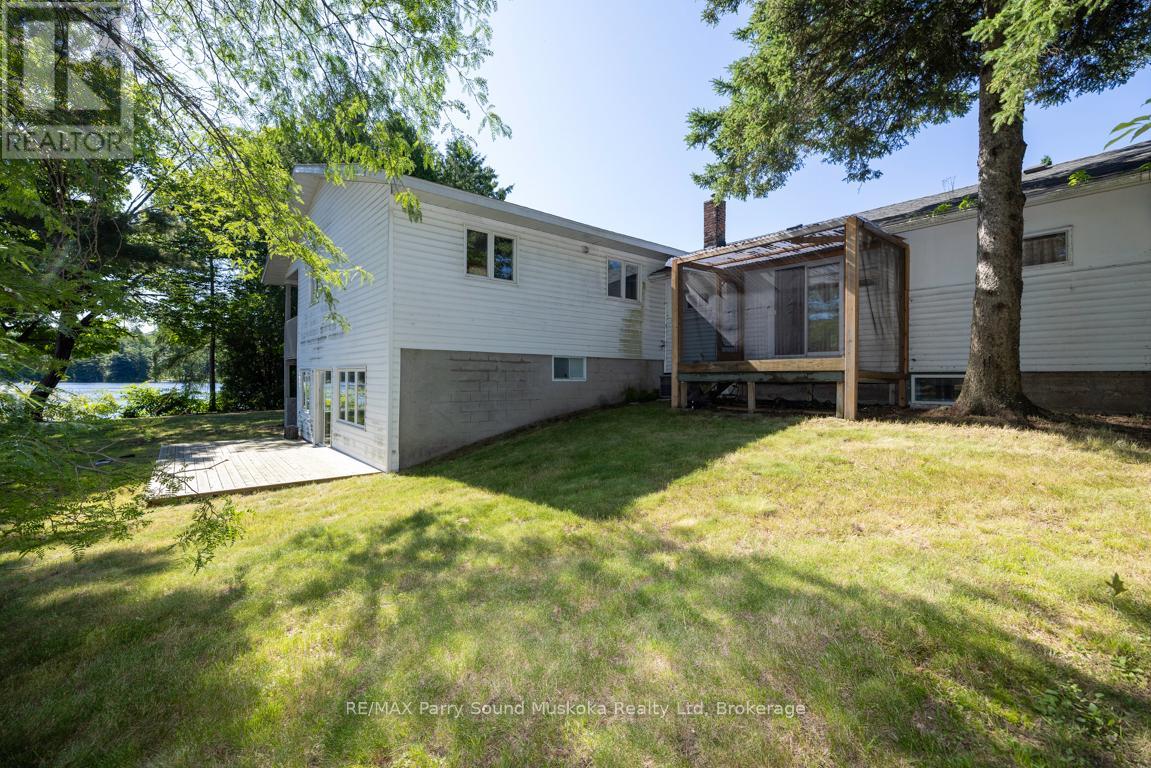 149 William, Parry Sound, Ontario  P2A 1W3 - Photo 42 - X12904818