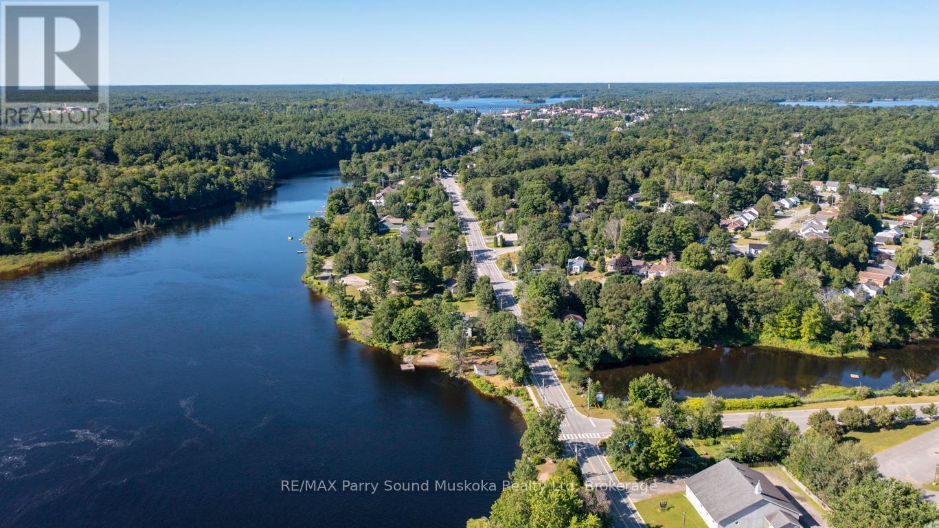 149 William, Parry Sound, Ontario  P2A 1W3 - Photo 6 - X12904818