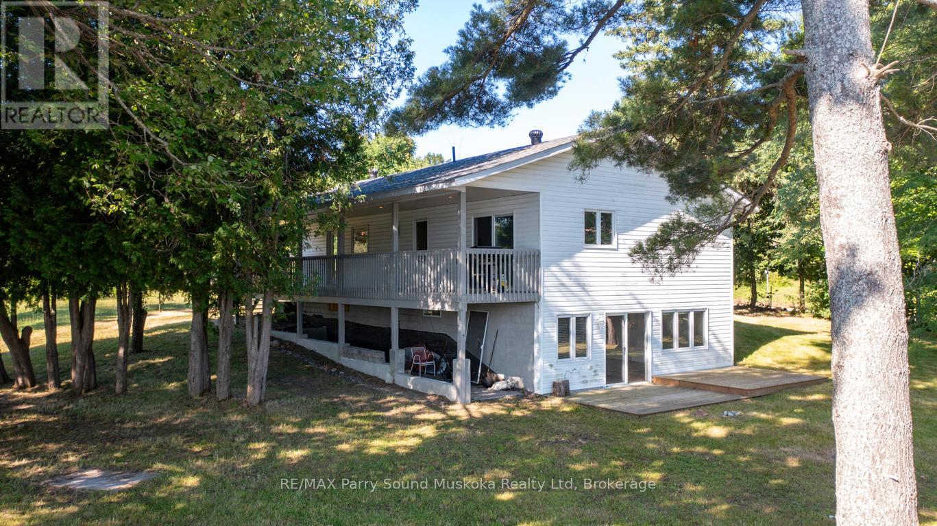 149 William, Parry Sound, Ontario  P2A 1W3 - Photo 7 - X12904818