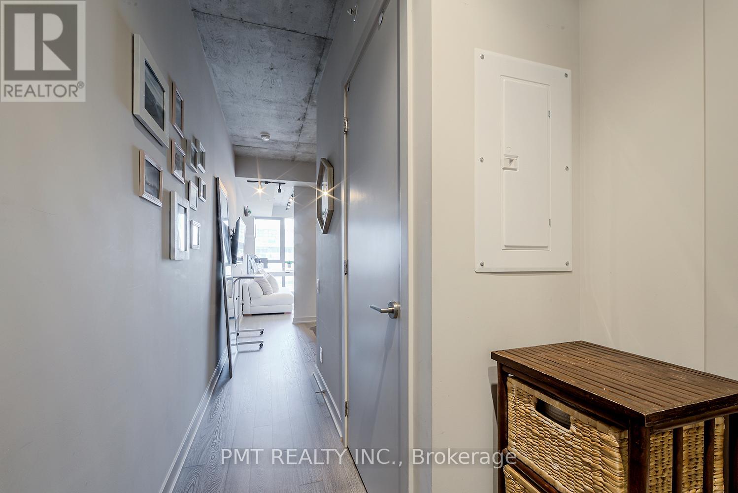 804 - 39 Brant Street, Toronto, Ontario  M5V 0M8 - Photo 2 - C12904782